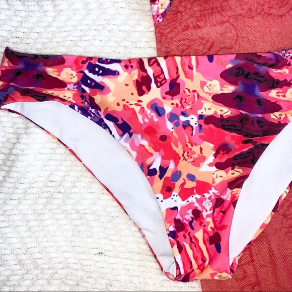 Bikini Top And Bottom Set Multicolor Size Medium - Picture 6 of 15